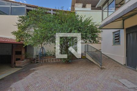 Casa à venda com 206m², 3 quartos e 4 vagas Casa à venda com 206m², 3 quartos e 4 vagasÁrea comum