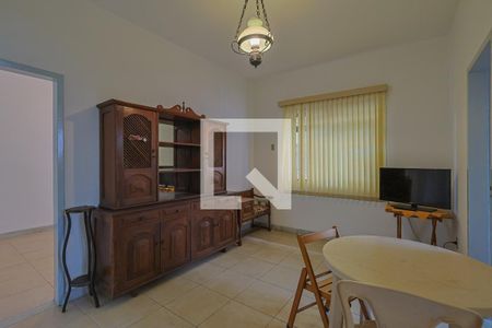 Casa à venda com 206m², 3 quartos e 4 vagas Casa à venda com 206m², 3 quartos e 4 vagasCopa