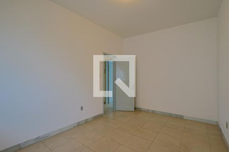 Casa à venda com 206m², 3 quartos e 4 vagas Casa à venda com 206m², 3 quartos e 4 vagasQuarto