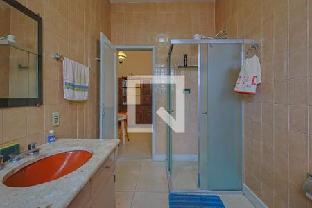 Casa à venda com 206m², 3 quartos e 4 vagas Casa à venda com 206m², 3 quartos e 4 vagasBanheiro social