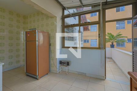 Casa à venda com 206m², 3 quartos e 4 vagas Casa à venda com 206m², 3 quartos e 4 vagasCozinha