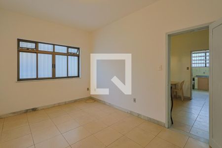 Casa à venda com 206m², 3 quartos e 4 vagas Casa à venda com 206m², 3 quartos e 4 vagasQuarto