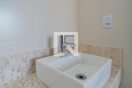 Casa de condomínio à venda com 162m², 3 quartos e 2 vagasBanheiro da Suíte 2