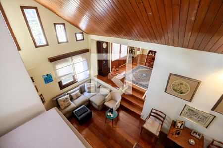 Casa à venda com 394m², 4 quartos e 4 vagasSala