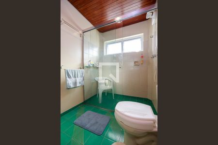 Casa à venda com 394m², 4 quartos e 4 vagasSuíte 3 - Banheiro