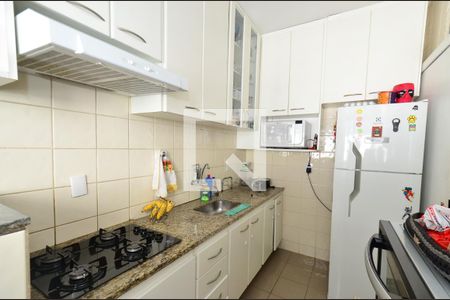 Apartamento à venda com 120m², 3 quartos e 2 vagas Apartamento à venda com 120m², 3 quartos e 2 vagasCozinha
