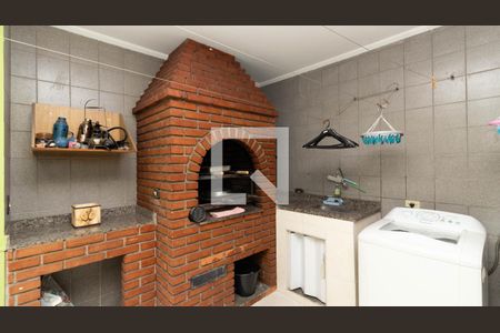 Casa à venda com 150m², 3 quartos e 3 vagas Casa à venda com 150m², 3 quartos e 3 vagasÁrea de Serviço