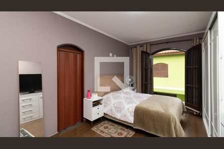 Casa à venda com 150m², 3 quartos e 3 vagas Casa à venda com 150m², 3 quartos e 3 vagasSuíte