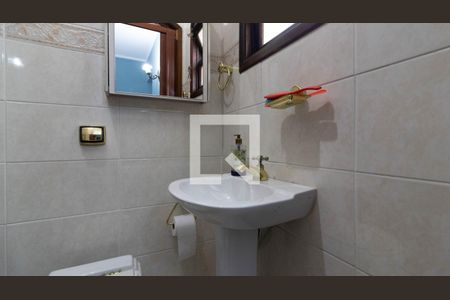 Casa à venda com 150m², 3 quartos e 3 vagas Casa à venda com 150m², 3 quartos e 3 vagasBanheiro