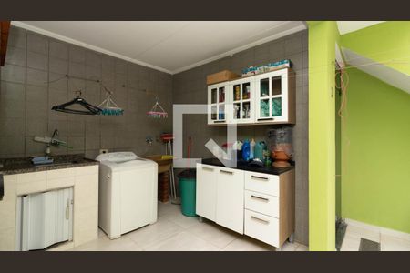 Casa à venda com 150m², 3 quartos e 3 vagas Casa à venda com 150m², 3 quartos e 3 vagasÁrea de Serviço