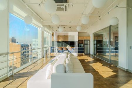 Apartamento para alugar com 21m², 1 quarto e sem vaga Apartamento para alugar com 21m², 1 quarto e sem vagaÁrea comum - Salão de festas