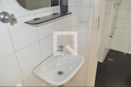 Apartamento para alugar com 120m², 4 quartos e 2 vagasBanheiro de serviço