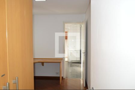 Apartamento para alugar com 120m², 4 quartos e 2 vagasQuarto de Serviço