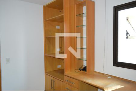 Apartamento para alugar com 120m², 4 quartos e 2 vagasQuarto de Serviço