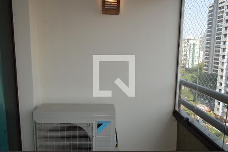 Apartamento para alugar com 120m², 4 quartos e 2 vagasVaranda