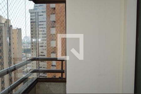 Apartamento para alugar com 120m², 4 quartos e 2 vagasVaranda