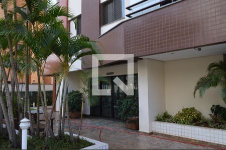 Apartamento para alugar com 120m², 4 quartos e 2 vagasEntrada