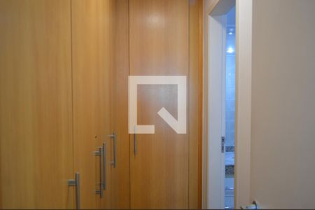 Apartamento para alugar com 120m², 4 quartos e 2 vagasCloset da suíte