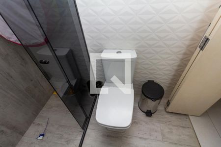 Casa à venda com 200m², 3 quartos e 2 vagas Casa à venda com 200m², 3 quartos e 2 vagasBanheiro