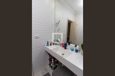 Casa à venda com 200m², 3 quartos e 2 vagas Casa à venda com 200m², 3 quartos e 2 vagasBanheiro