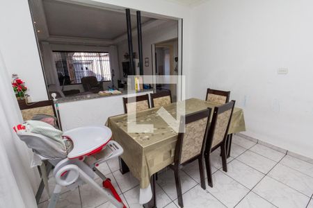 Casa à venda com 200m², 3 quartos e 2 vagas Casa à venda com 200m², 3 quartos e 2 vagasSala de Jantar