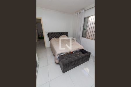 Casa à venda com 200m², 3 quartos e 2 vagas Casa à venda com 200m², 3 quartos e 2 vagasQuarto 2