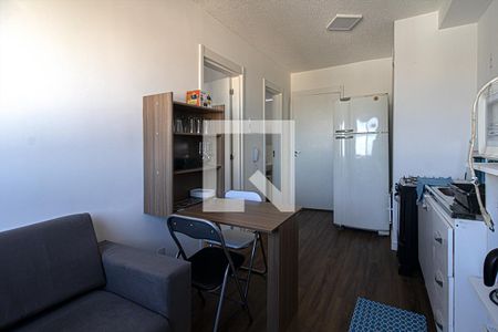 sala e cozinha compartilhadas_3 de apartamento para alugar com 1 quarto, 25m² em Jardim Santa Emilia, São Paulo