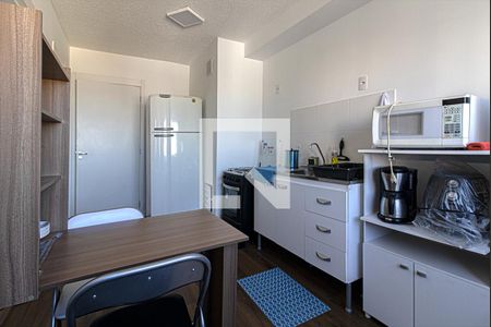 sala e cozinha compartilhadas_4 de apartamento para alugar com 1 quarto, 25m² em Jardim Santa Emilia, São Paulo