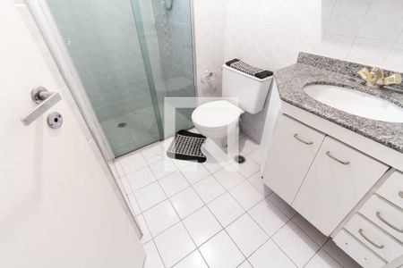 Apartamento à venda com 70m², 2 quartos e 2 vagasBanheiro social 