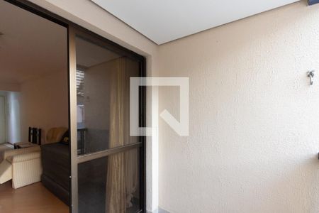 Apartamento à venda com 70m², 2 quartos e 2 vagasVaranda Sala