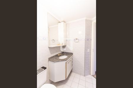 Apartamento à venda com 70m², 2 quartos e 2 vagasBanheiro social 