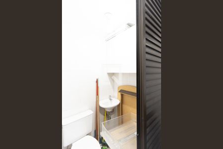 Apartamento à venda com 70m², 2 quartos e 2 vagasBanheiro De serviço