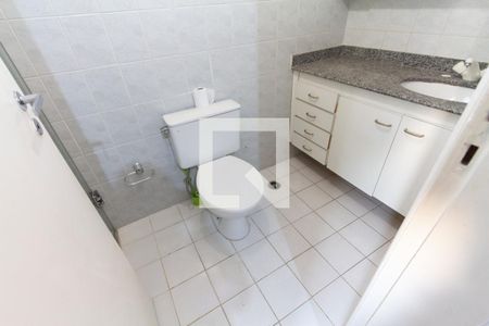 Apartamento à venda com 70m², 2 quartos e 2 vagasBanheiro 