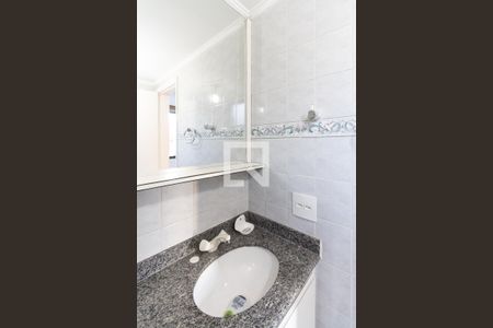 Apartamento à venda com 70m², 2 quartos e 2 vagasBanheiro 