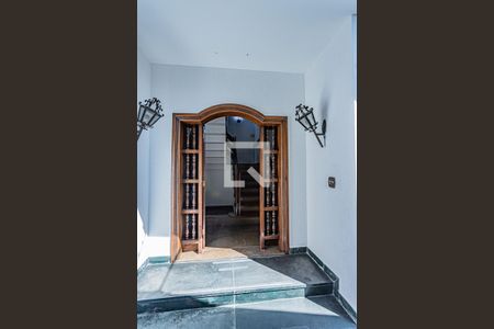 Casa à venda com 312m², 3 quartos e 5 vagasEntrada