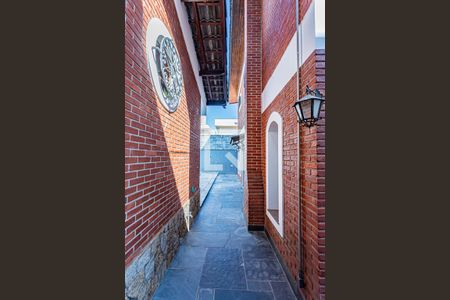 Casa à venda com 312m², 3 quartos e 5 vagasCorredor