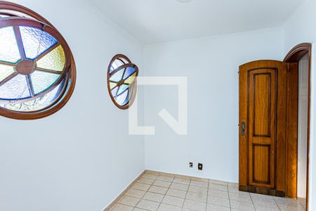 Casa à venda com 312m², 3 quartos e 5 vagasQuarto de serviço