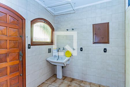 Casa à venda com 312m², 3 quartos e 5 vagasÁrea de Serviço