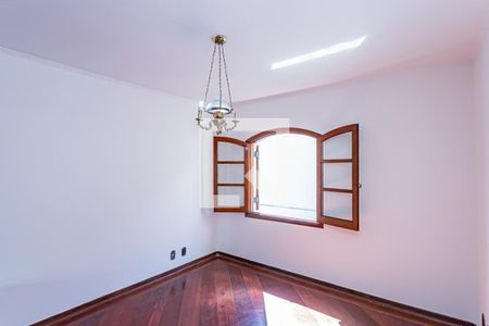 Casa à venda com 312m², 3 quartos e 5 vagasQuarto