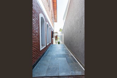 Casa à venda com 312m², 3 quartos e 5 vagasCorredor