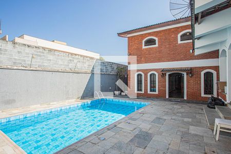 Casa à venda com 312m², 3 quartos e 5 vagasPiscina