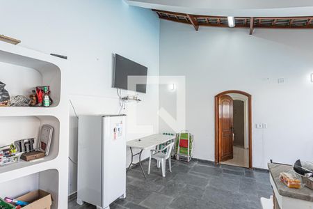 Casa à venda com 312m², 3 quartos e 5 vagasChurrasqueira