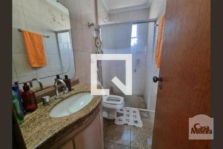 Apartamento à venda com 194m², 4 quartos e 3 vagas Apartamento à venda com 194m², 4 quartos e 3 vagasbanho