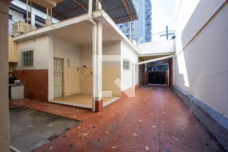 Casa à venda com 200m², 3 quartos e 2 vagasÁrea externa 