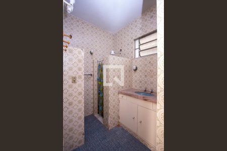 Casa à venda com 200m², 3 quartos e 2 vagasBanheiro