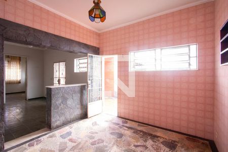 Casa à venda com 200m², 3 quartos e 2 vagasCopa