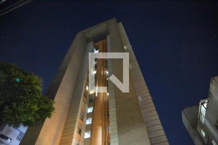 Apartamento para alugar com 100m², 3 quartos e 1 vagaFachada