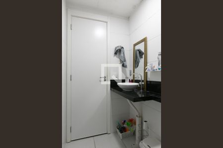 Apartamento à venda com 40m², 2 quartos e sem vaga Apartamento à venda com 40m², 2 quartos e sem vagaBanheiro