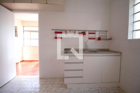 Cozinha de apartamento para alugar com 3 quartos, 65m² em Jardim das Bandeiras, São Paulo