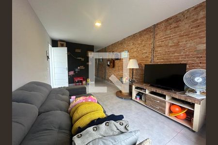 Casa à venda com 153m², 3 quartos e 2 vagas